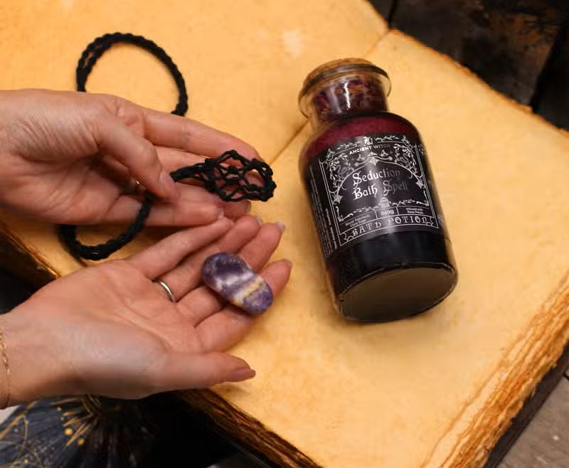 Sal de Banho Ritual de Prosperidade com Amuleto de cristal de Aventurina (240 g)